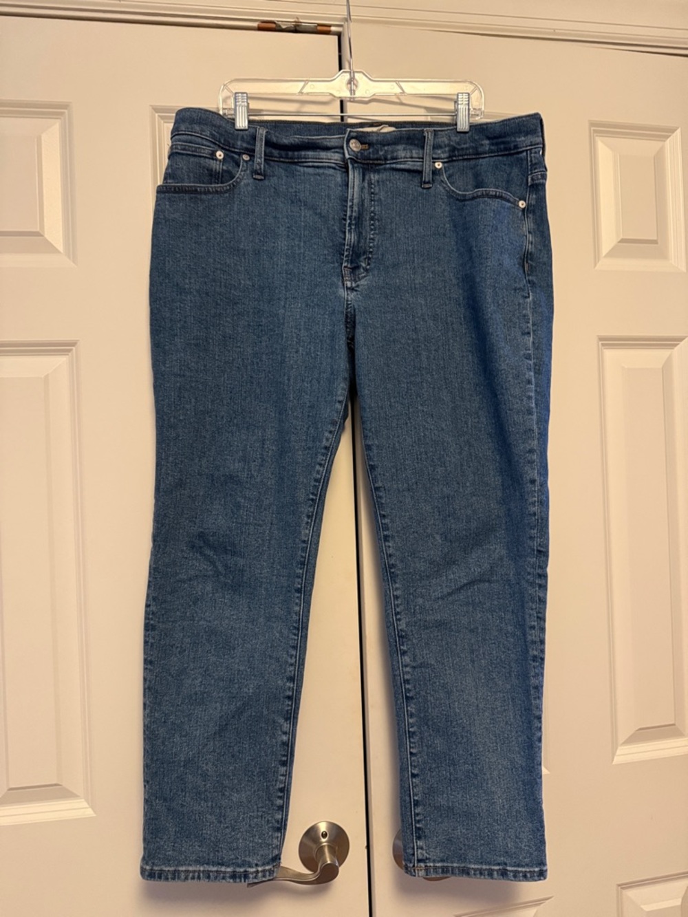 Madewell Women's Straight Leg Stretch Jeans in Blue Denim